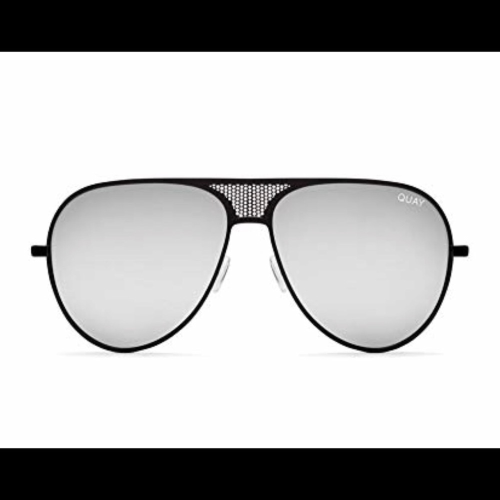 Quay Australia x Kylie Jenner “Iconic” sunglasses